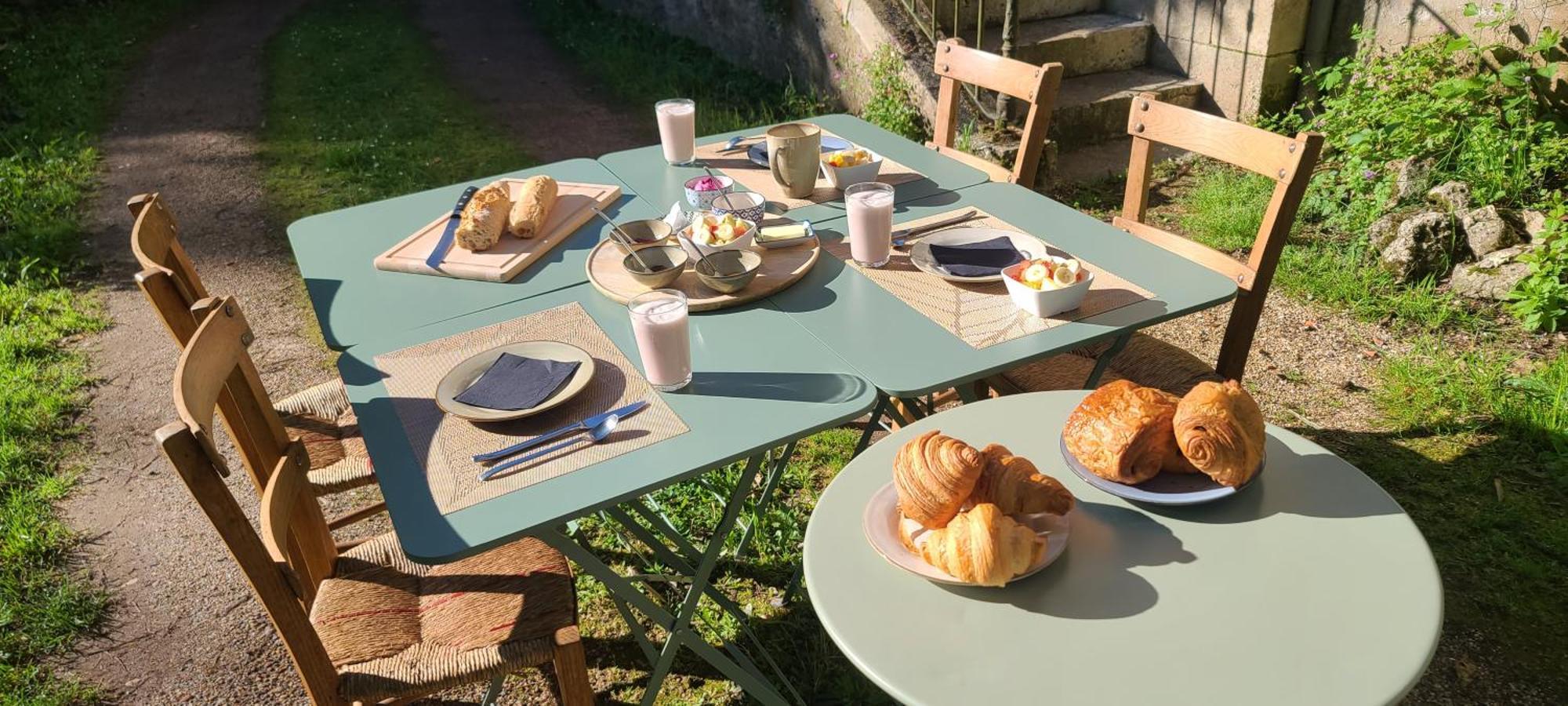Bed and Breakfast Le Manoir Du Moulin De Madame Villeneuve-sur-Lot Exterior foto